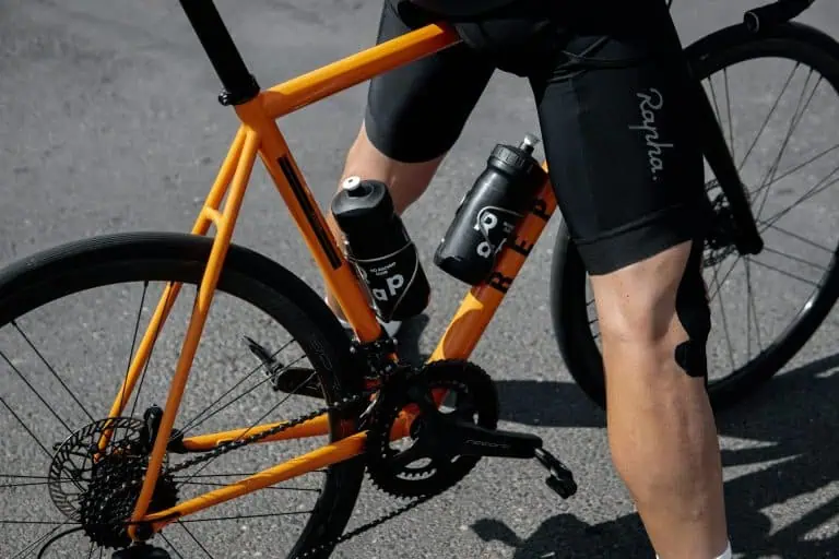 Tackling Common Causes of Knee Pain While Cycling