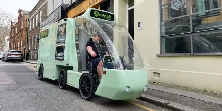 Revolutionary Cargo E-Bike: Six Wheels, Jackknifing Action – Meet the Future of Urban Deliveries!