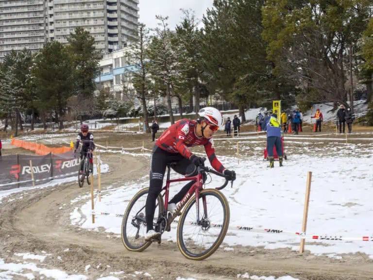 Cyclocross Is the Easiest Bike Racing to Try. Here’s How to Do It This Fall.